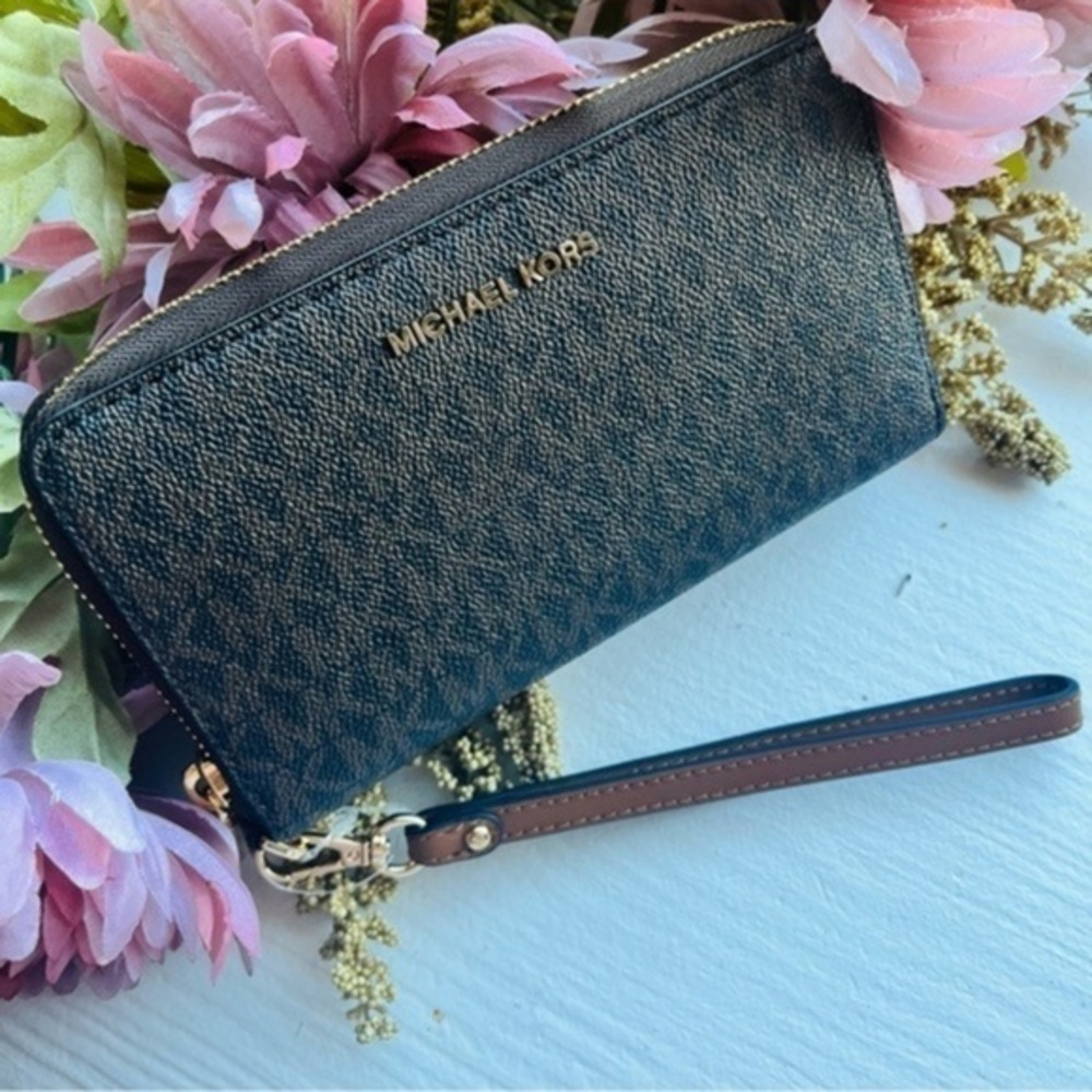 Michael Kors Phone Wallet Wristlet Signature MK Logo NWT